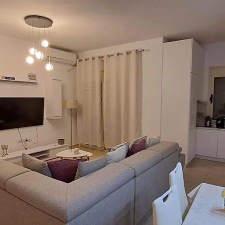 公寓 Seaside Plazhi Vjeter *